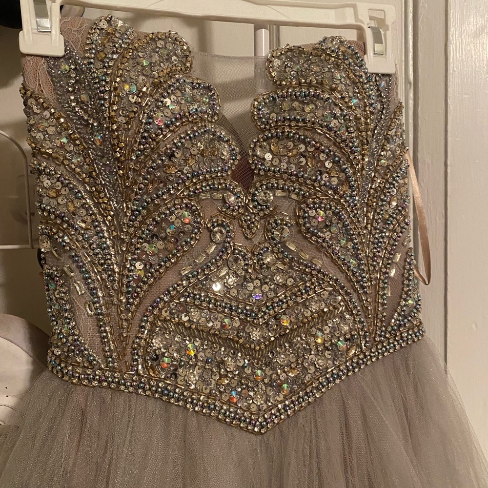 Gray evening gown, size 2, never worn